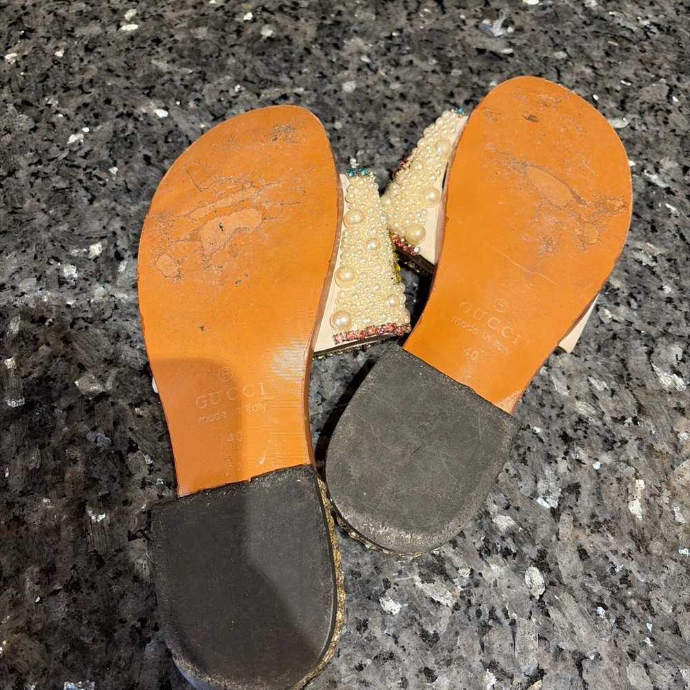 Gucci Lupe Pearl Crystal Slide Sandals Size 40 Bejeweled Pearls Stones - Picture 10 of 15